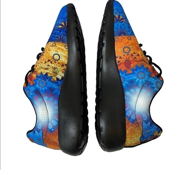 YES WE VIBE Lotus/Mandala Sneakers - Picture 5 of 7